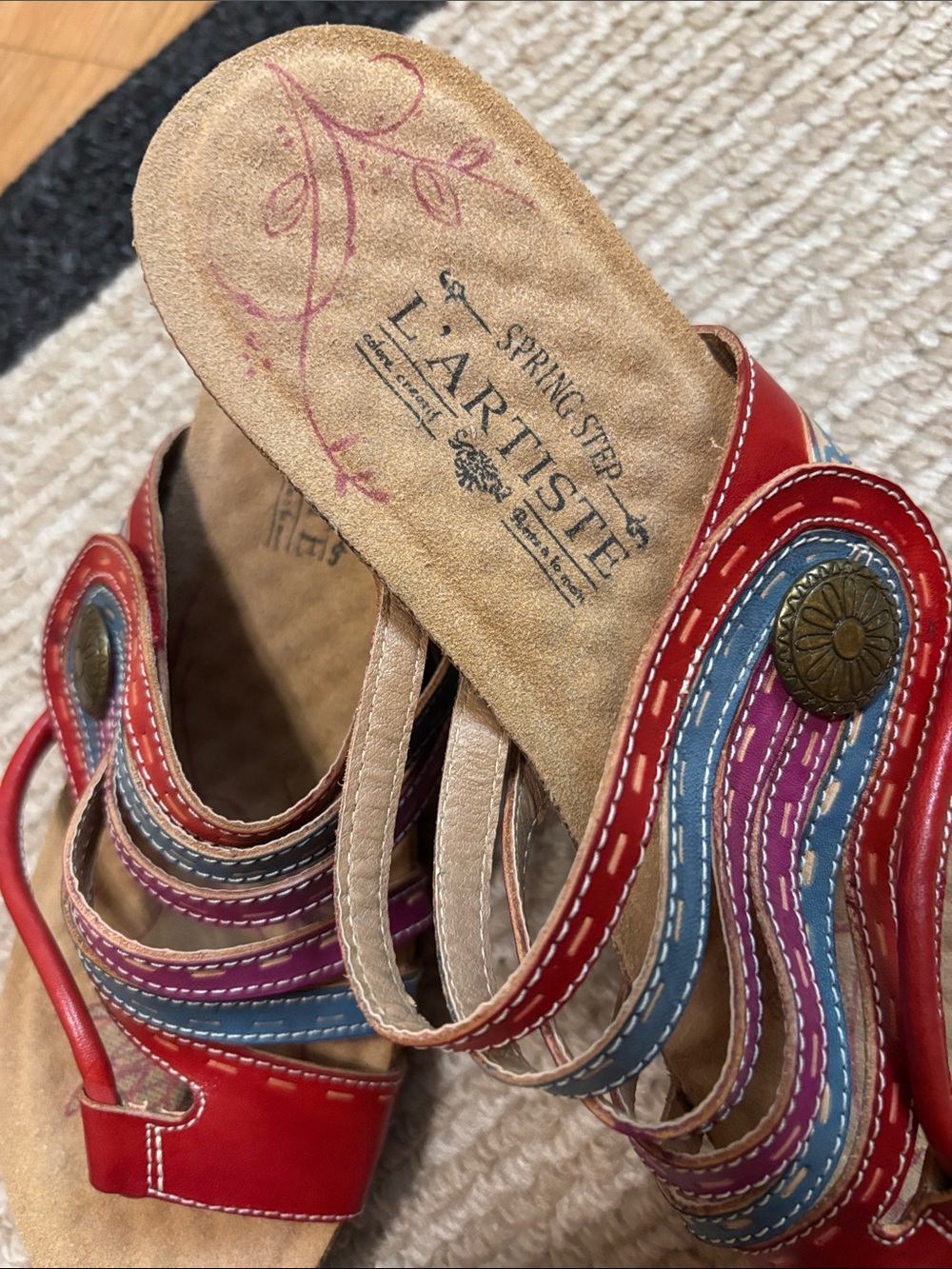 L'ARTISTE Red Multi-Color Wavy Strap Slide Sandal - Picture 4 of 6